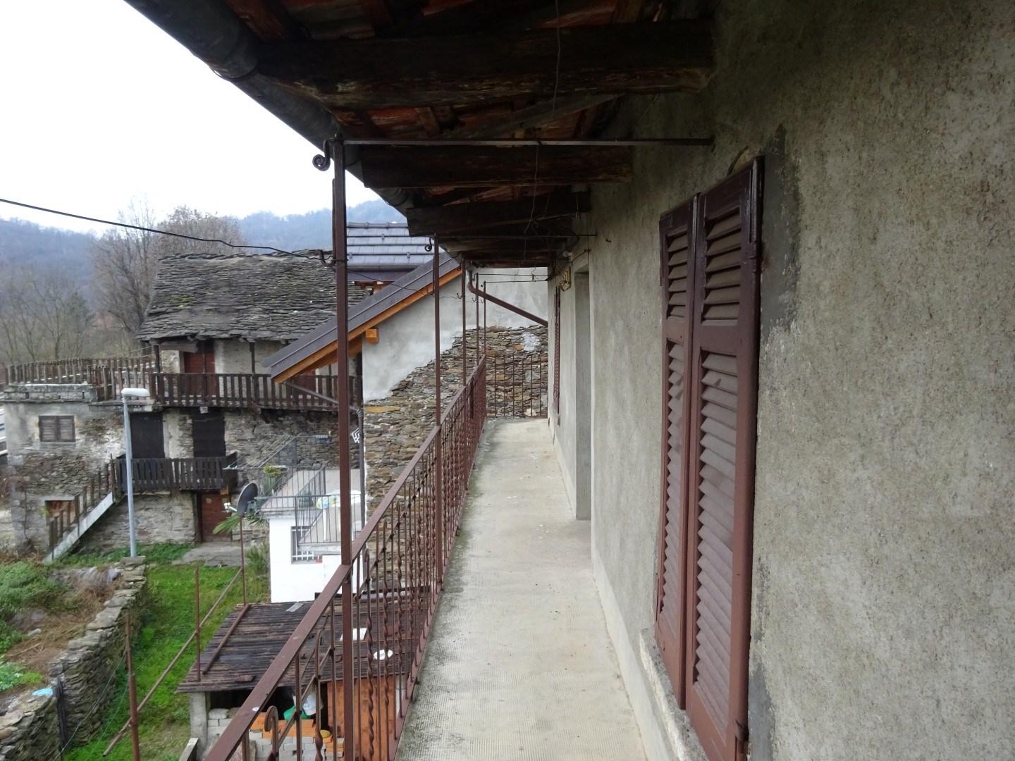 Casa indipendente con cortile privato