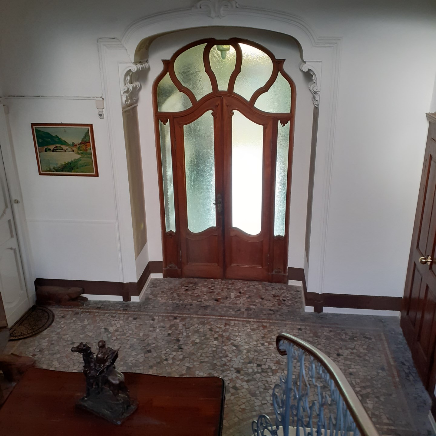 13355-immobiliaredipalo-villalibertyintra- 07_ingresso2 Villa liberty con cortile interno vicino al lungolago