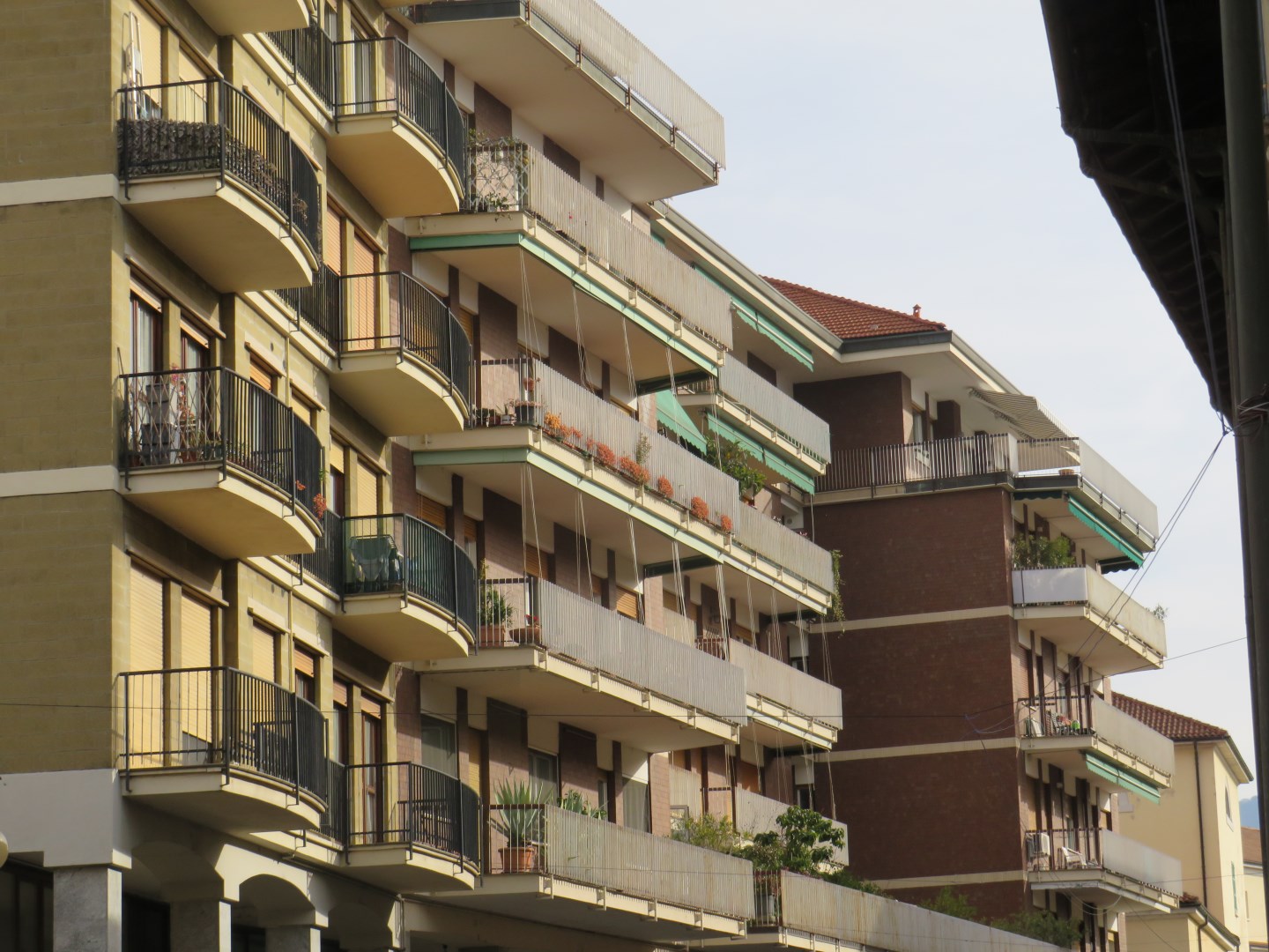 13674-immobiliaredipalo-alloggiomarconi- 01_facciata Appartamento centrale di ampia metratura