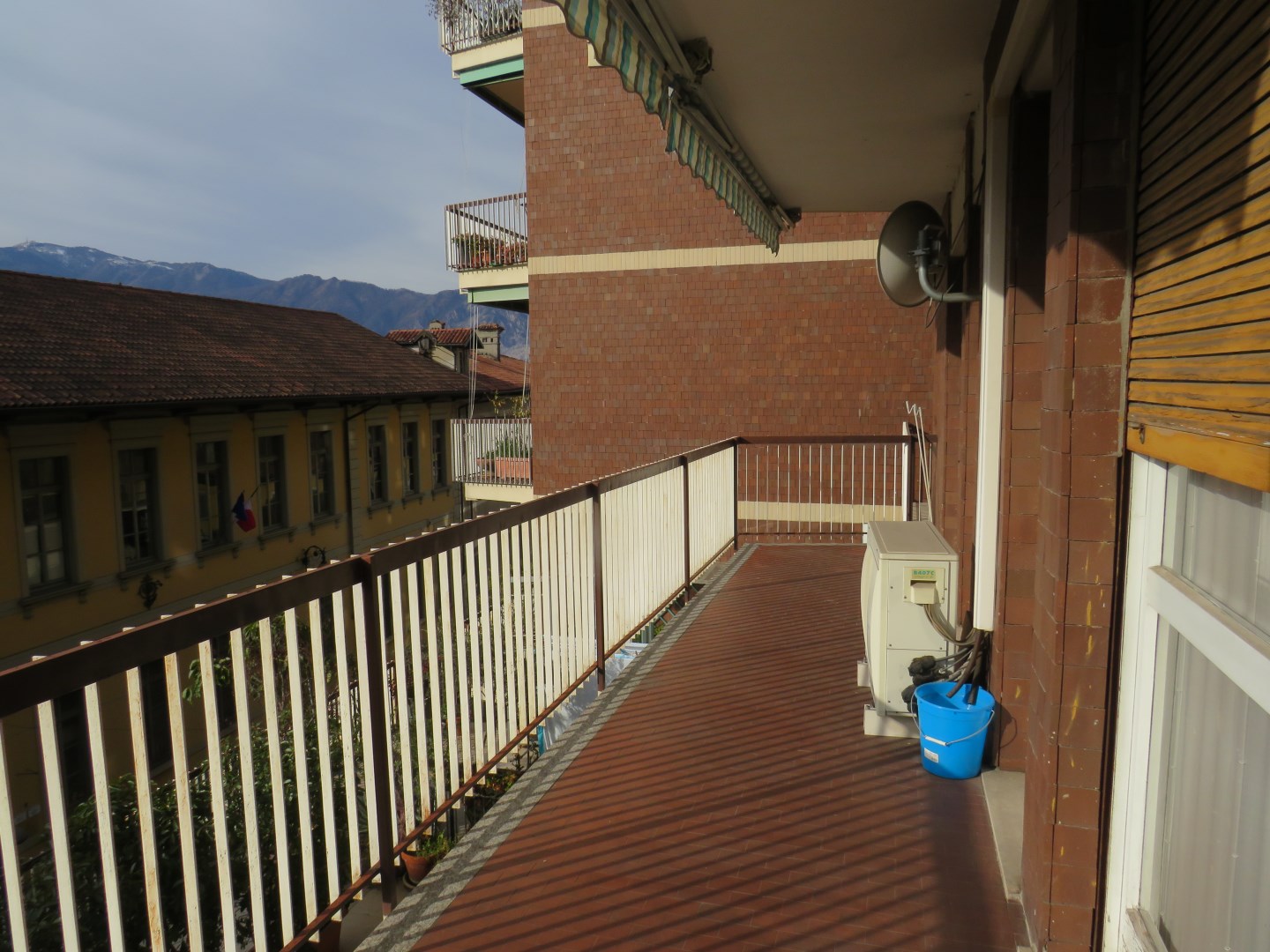 13674-immobiliaredipalo-alloggiomarconi- 06_terrazzo2 Appartamento centrale di ampia metratura