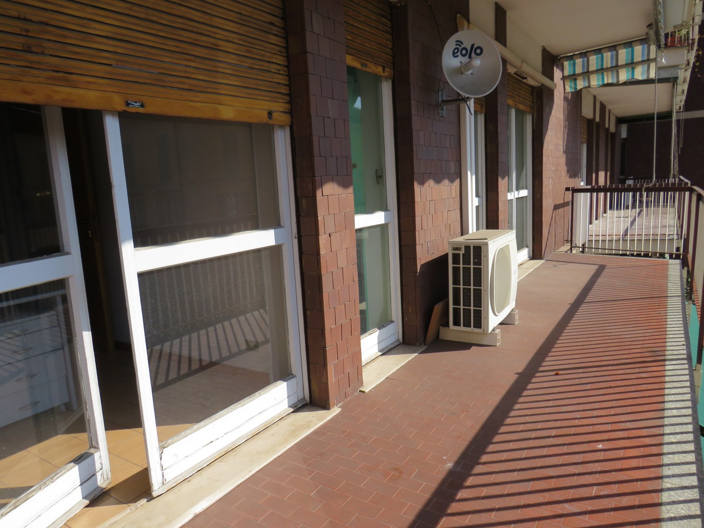 13674-immobiliaredipalo-alloggiomarconi- 11_terrazzo3 Appartamento centrale di ampia metratura