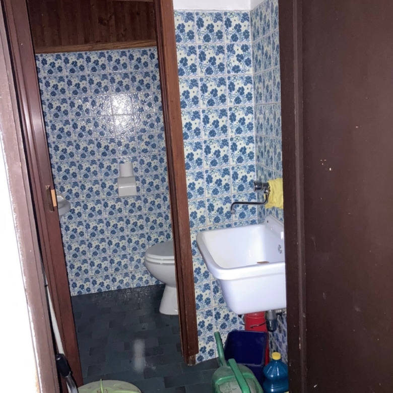 780