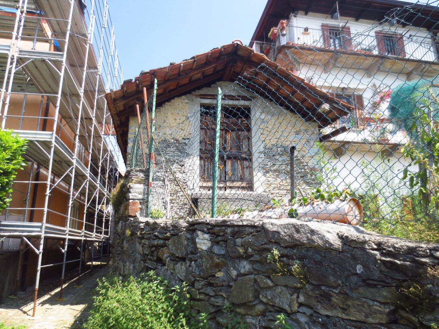 13724-immobiliaredipalo-rusticocavandone- 01_facciata Rustico indipendente con giardino