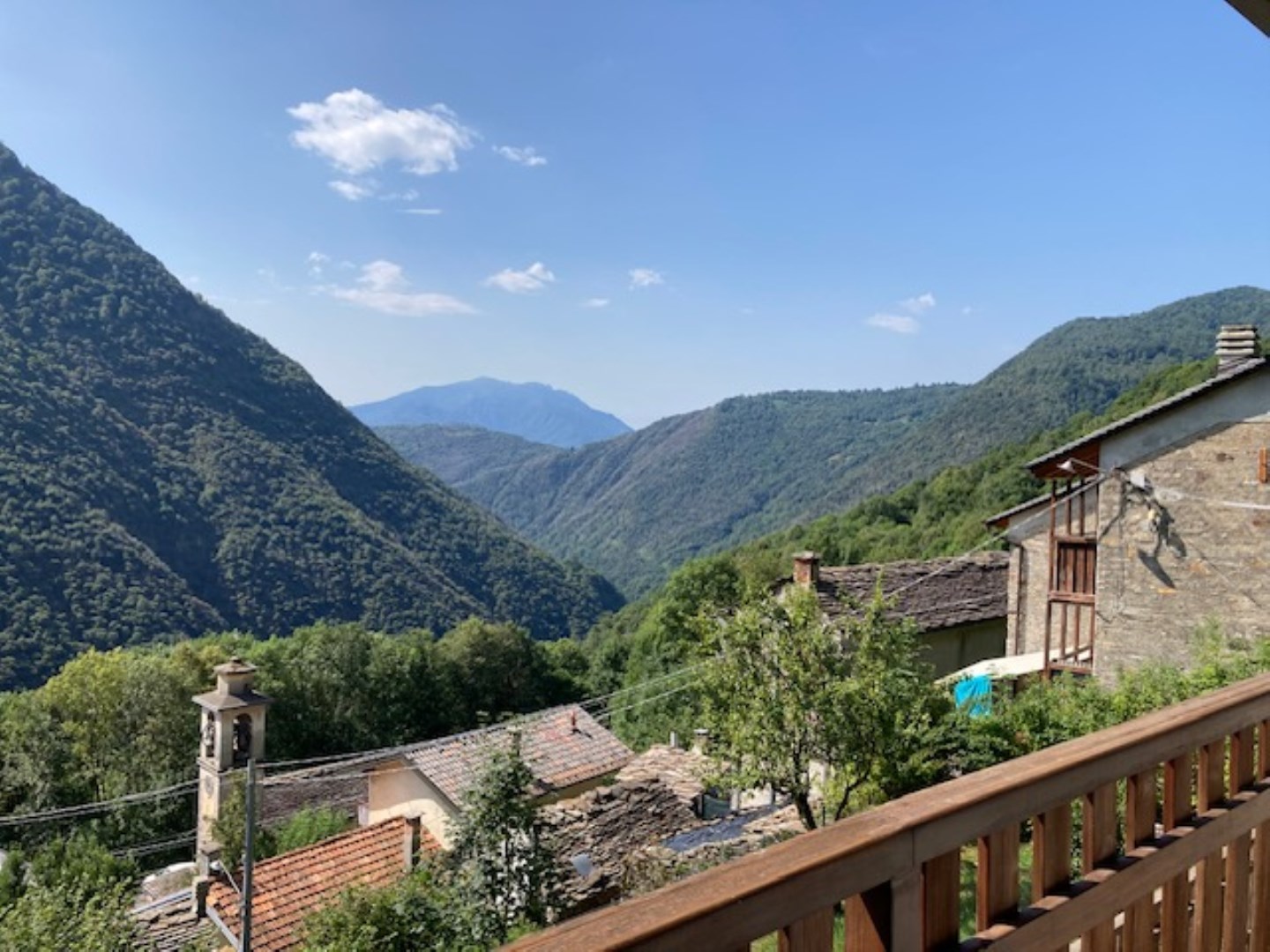 13727-immobiliaredipalo-casacicogna- 04_panorama Casa indipendente con giardino privato in Val Grande