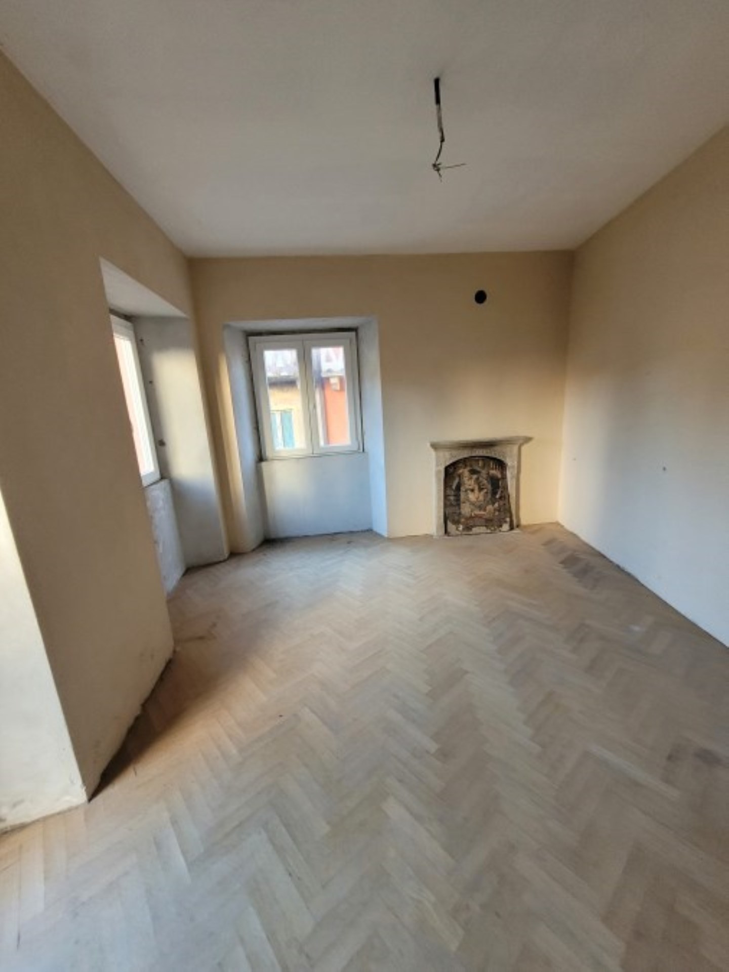 13756-immobiliaredipalo-casacarpugnino- 08_camera Casa indipendente con corte privata