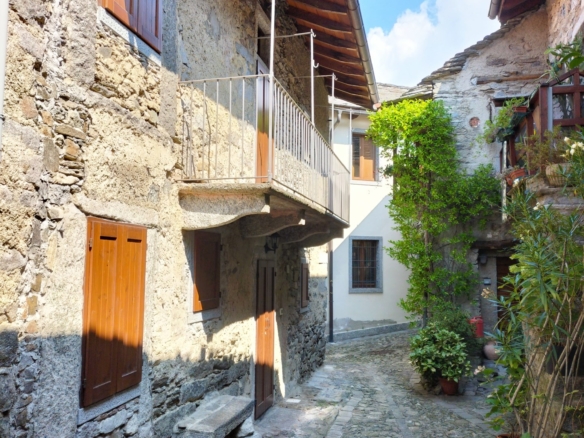 Affascinante Casa in sasso in perfetto stato