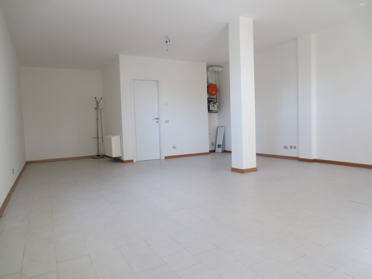 13131-immobiliaredipalo-negoziopallanza- 03_locale2 Negozio a Sant’Anna