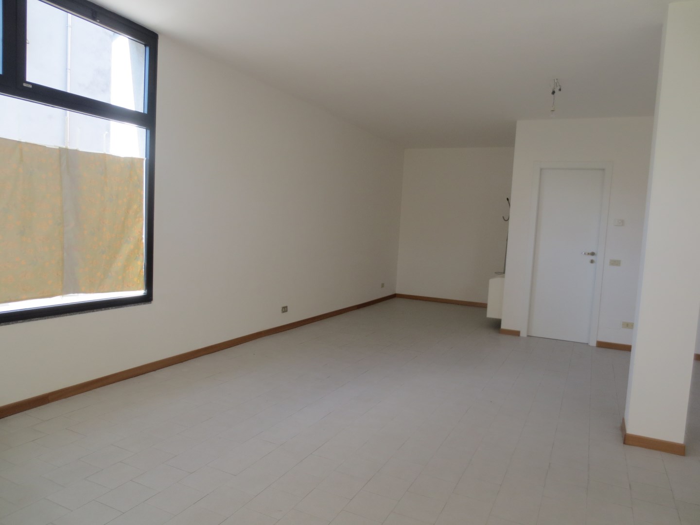 13131-immobiliaredipalo-negoziopallanza- 06_locale4 Negozio a Sant’Anna