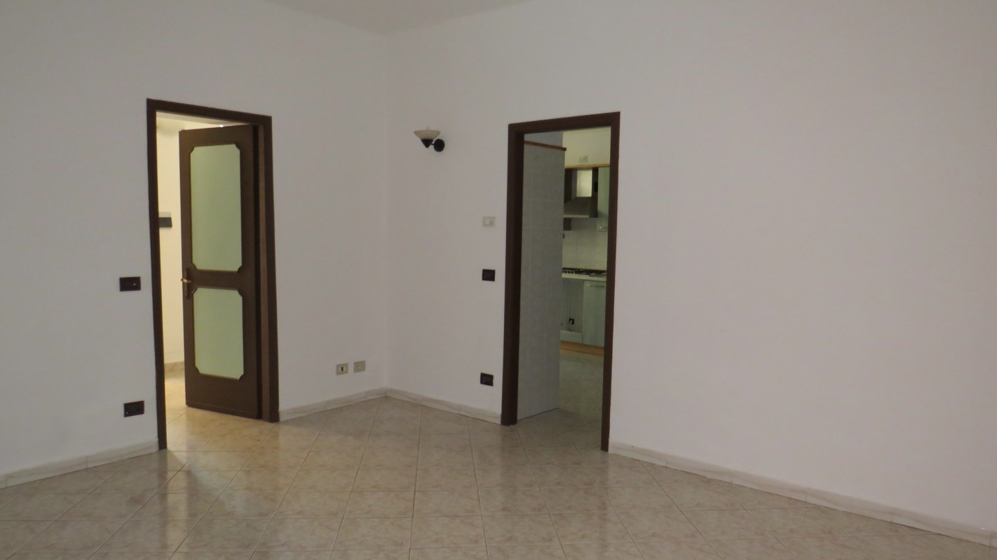 872-immobiliaredipalo-alloggiocietti- 07_sala Appartamento in palazzo storico ex convento del 1600