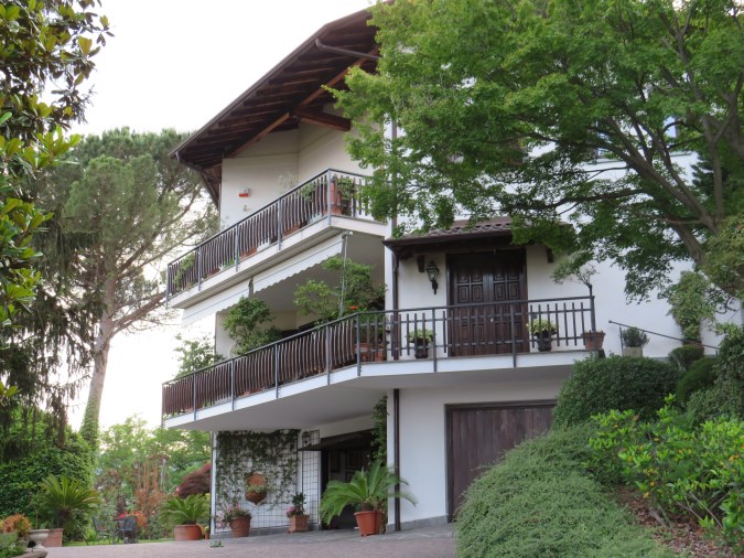 13185_agenzia immobiliare di palo_villa sul lago maggiore (1) Villa sul Monterosso con vista lago e sulle isole