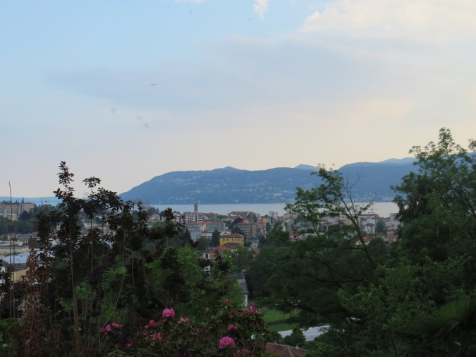 13185_agenzia immobiliare di palo_villa sul lago maggiore (3) Villa sul Monterosso con vista lago e sulle isole