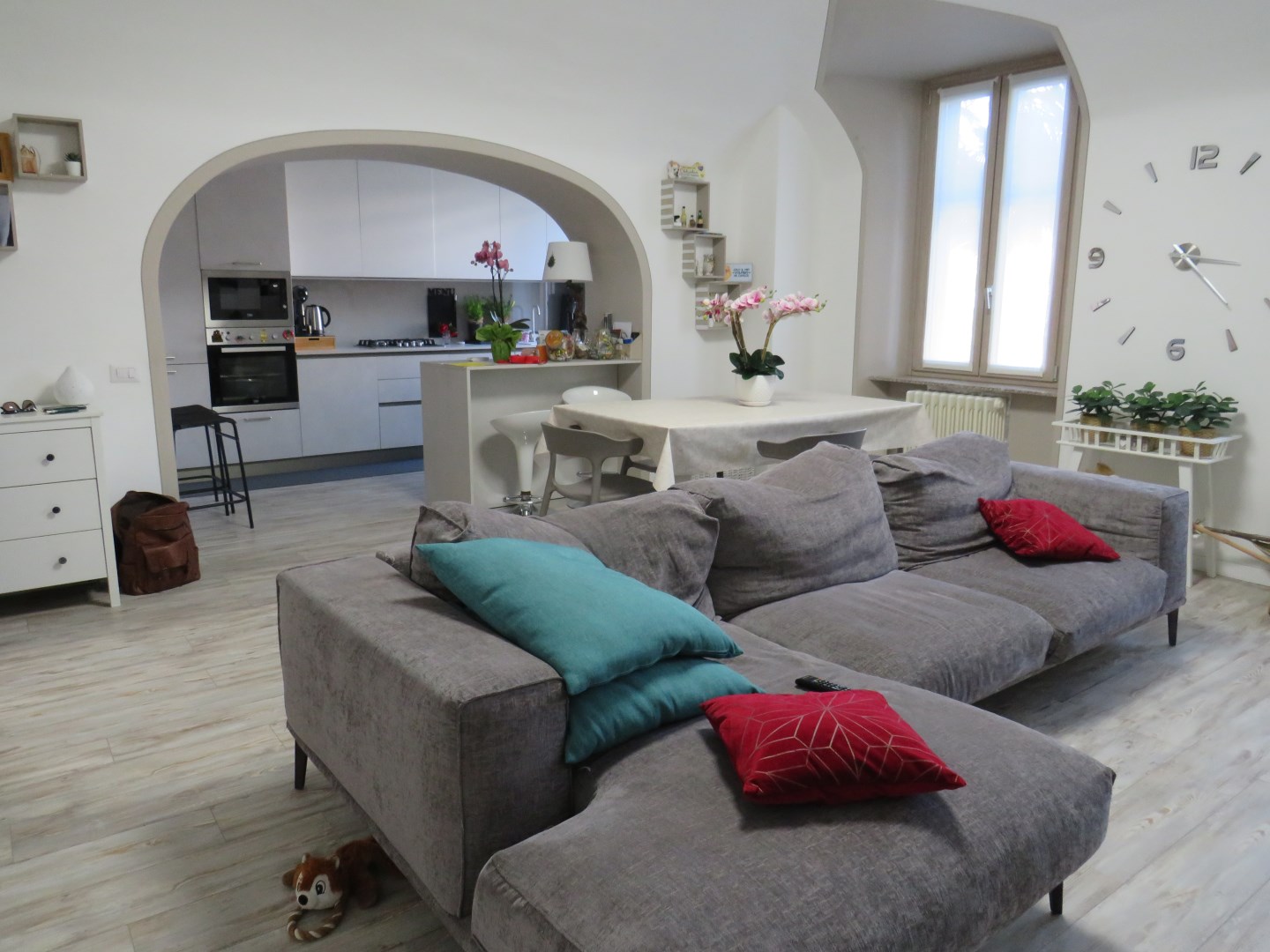 13857-immobiliaredipalo-alloggioplusc- 01_sala Appartamento ristrutturato in posizione strategica