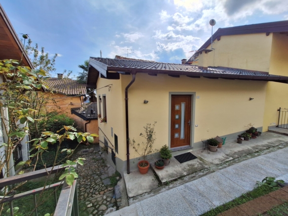 Casetta indipendente restaurata – Miazzina –