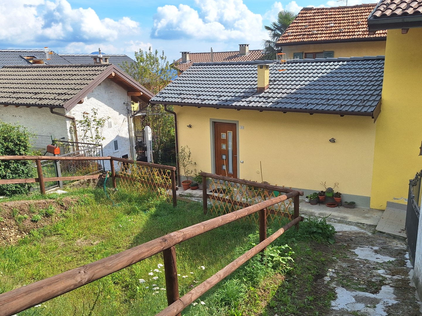 13863-immobiliaredipalo-casamiazzina- 02_facciata2 Casetta indipendente restaurata – Miazzina –