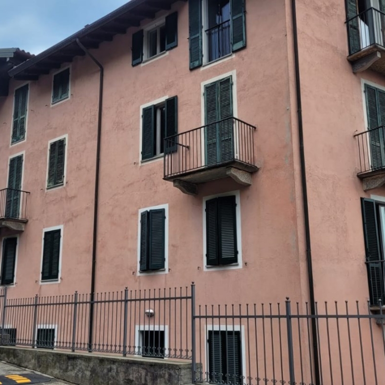 780